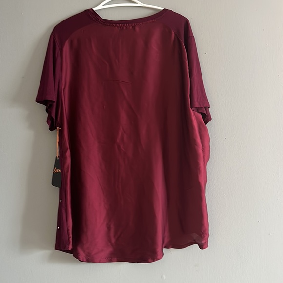 NWT Dex shirt with faux pearl and crystal accent size 2X - Picture 2 of 8